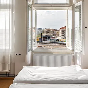 Drunken Monkey Hostel Prague