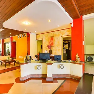 Super Oyo Townhouse Oak Maxi Legian Hotel